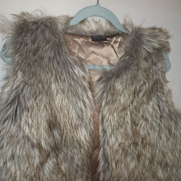 Rachel Zoe Faux Fur Vest size M - Picture 3 of 16